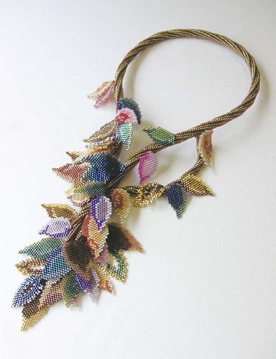 キット商品 LEAF NECKLACE／Beads Stitch Accessory Off-Loom～オフルーム／トーホー株式会社